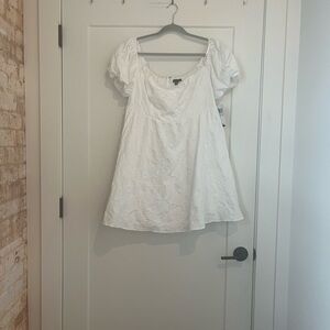 NWT Seni & Cade White Puff Sleeve babydoll Dress